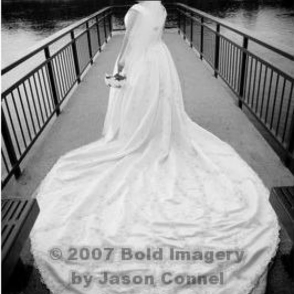  REDUCED!!!  FAIRYTALE WEDDING DRESS - Picture 8 of 8